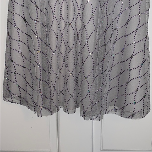 Dress - Picture 4 of 5